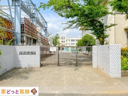 ���ӊ� �����旧�K�c���w�Z �B�e��(2022-05-12) 620m