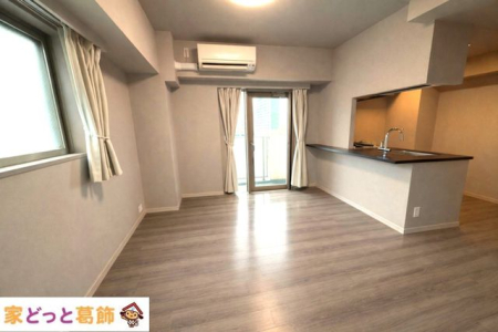 ���r���O ���r���O