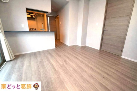 ���r���O ���r���O