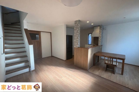 ���r���O ���r���O