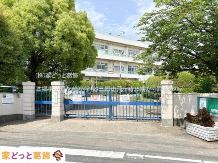 ���ӊ� �O���s���˃P�菬�w�Z �B�e��(2024-05-21) 260m