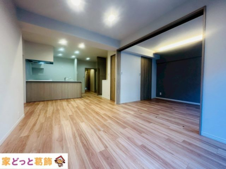 ���r���O ���r���O