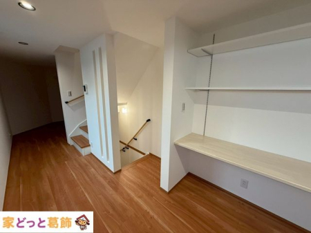 ���r���O ���r���O