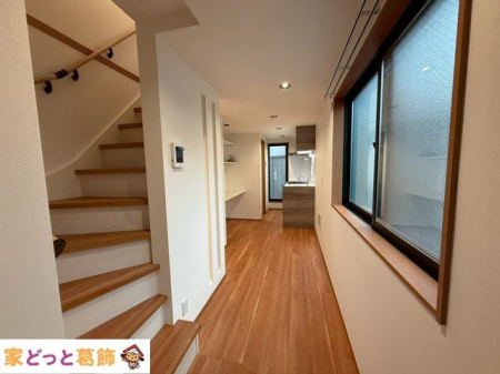 ���r���O ���r���O